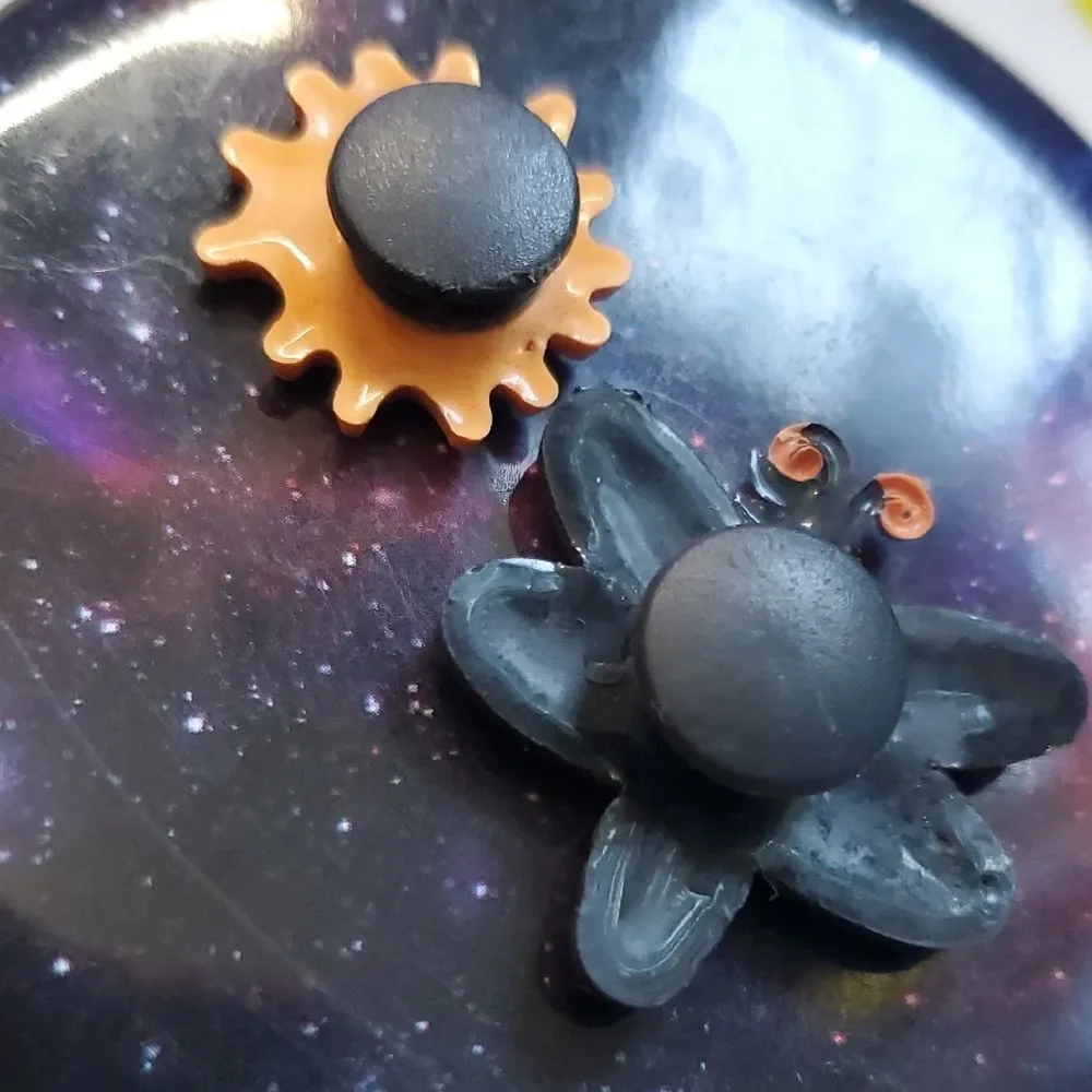 Sun and Dragonfly Croc Charms 🌏5/$10🌏